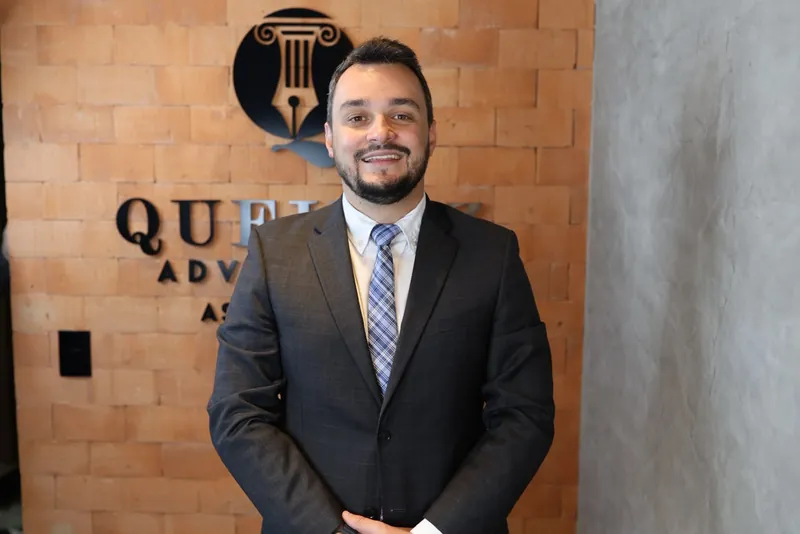 Adv. Thiago Queiroz